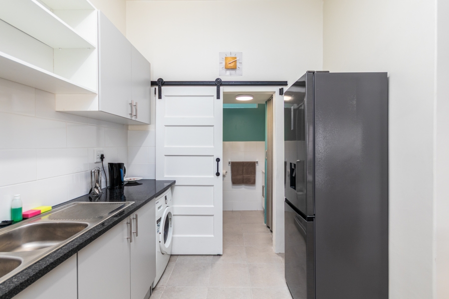 2 Bedroom Property for Sale in Green Point Western Cape